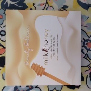 Beauty Bakerie Milk & Honey Highlighter Palette